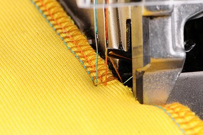 Как отрегулировать натяжение нижней нити в швейной машинке джаноме