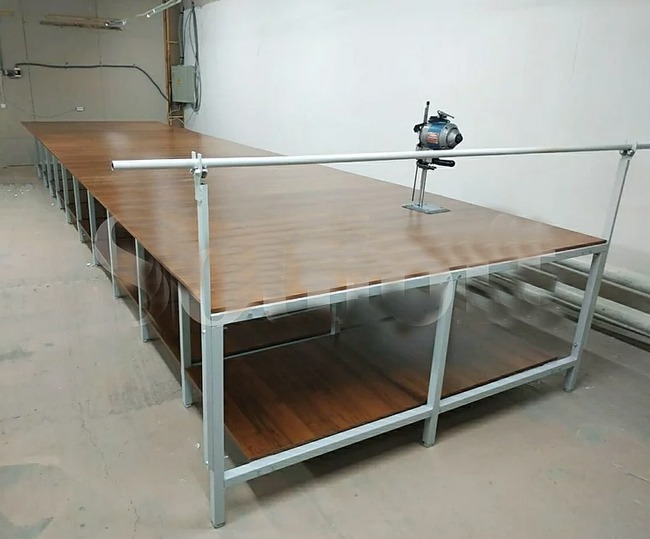 Раскройный стол для швейного производства для ткани