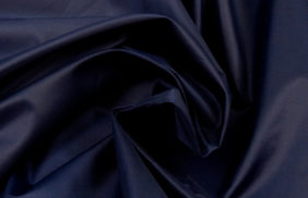 ткань курточная таффета 190t, wr/pu, 60гр/м2, 100пэ, 150см, синий темный/s058, (рул 100м) tpx017 купить в Москве.